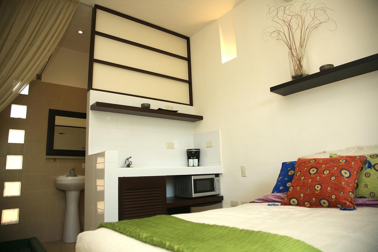 Art Deco Suites Cancun Exterior photo